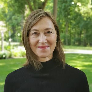 Corrine Lee